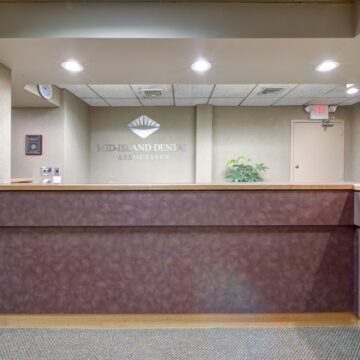 Mid-island Dental Associates reception desk