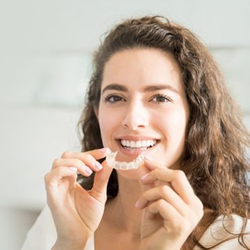 8 Tips for Maintaining Invisalign Aligners for Optimal Results